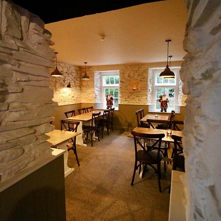 האברפורדווסט The Wolfe Inn Wolfscastle מראה חיצוני תמונה