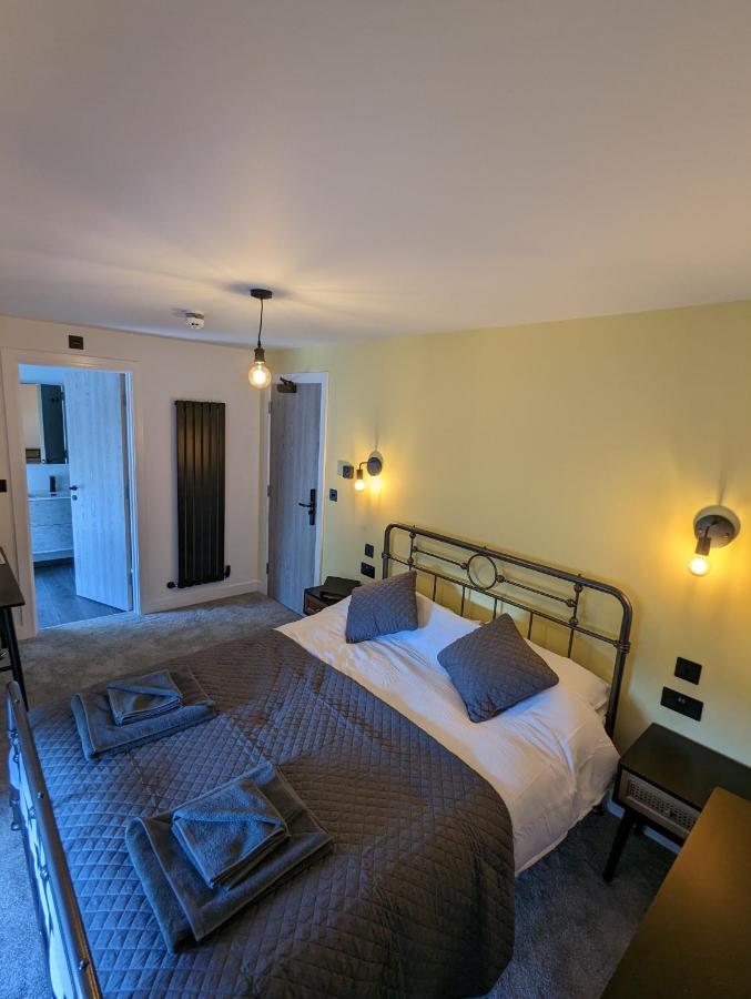 האברפורדווסט The Wolfe Inn Wolfscastle מראה חיצוני תמונה
