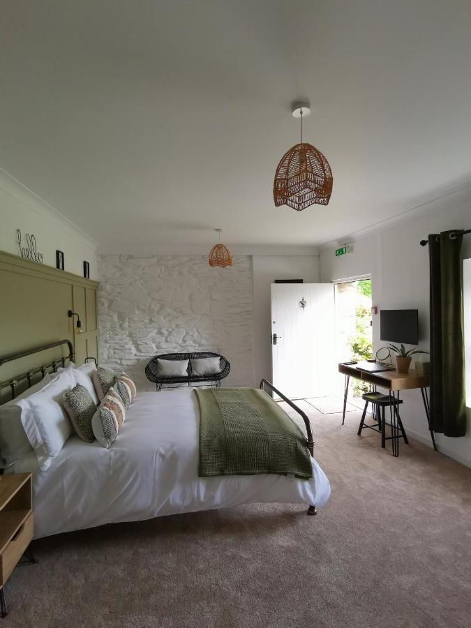 האברפורדווסט The Wolfe Inn Wolfscastle מראה חיצוני תמונה